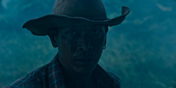 Кадр з фільму Тремтіння землі 7: Острів люті