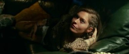 Кадр з фільму Нескінченність