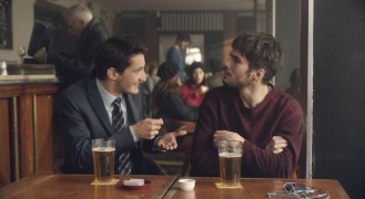 Кадр з фільму Він і вона