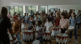 Кадр з фільму Код невідомий: Незакінчена розповідь про кілька подорожей