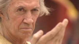 Кадр з фільму Син дракона