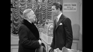 Кадр з фільму Крамничка за рогом