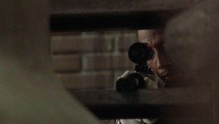 Кадр з фільму Стрілець