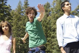 Кадр з фільму Торкнуті