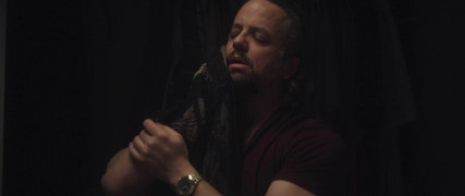 Кадр з фільму Мешканка