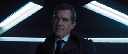 Кадр з фільму Пес на ланцюгу (Ланцюговий пес)