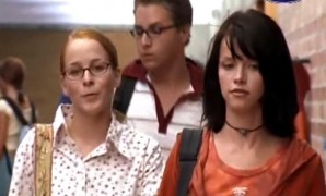 Кадр з фільму Мій перший хлопець, моя мати та я