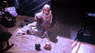 Кадр з фільму Полтергейст 2: Інший бік