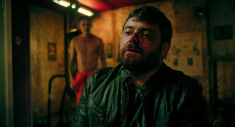 Кадр з фільму Брудна робота