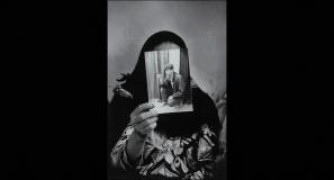 Кадр з фільму Голосніше, ніж бомби