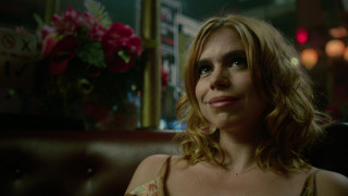 Кадр з фільму Небезпечна жінка