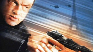 Кадр з фільму Іноземець