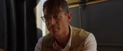 Кадр з фільму Хижаки