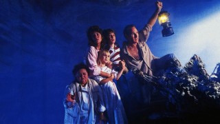 Кадр з фільму Полтергейст 2: Інший бік