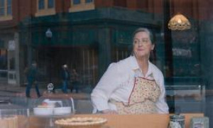 Кадр з фільму Чесний кандидат