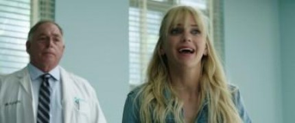 Кадр з фільму За бортом