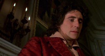 Кадр з фільму У готичному стилі