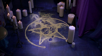 Кадр з фільму Наречена Чакі