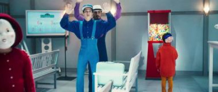 Кадр з фільму В’язні країни привидів