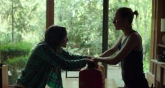 Кадр з фільму В ізоляції