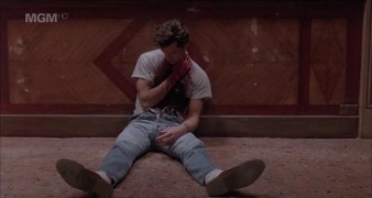 Кадр з фільму Комфорт подорожніх