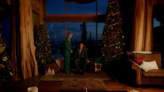 Кадр з фільму Різдво в Шале