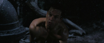 Кадр з фільму Брудна гра