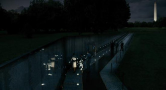 Кадр з фільму Шок і трепет