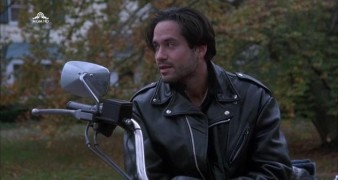 Кадр з фільму Серед друзів