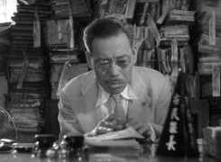 Кадр з фільму Жити