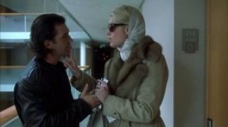 Кадр з фільму Фатальна жінка