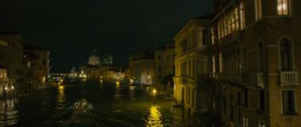 Кадр з фільму Венеція кличе