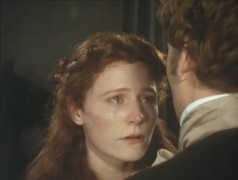 Кадр з фільму Чорна оксамитова сукня