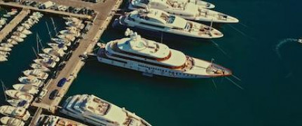 Кадр з фільму Інструкція з виховання мажорів