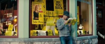 Кадр з фільму Кохаю твою дружину