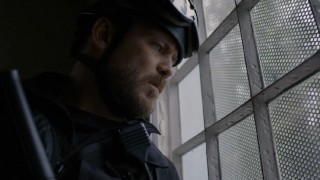 Кадр з фільму Спецназ: В облозі