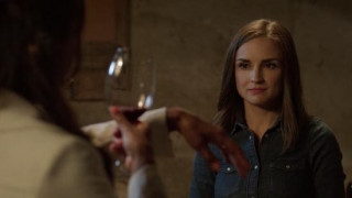 Кадр з фільму Осінь на виноробні