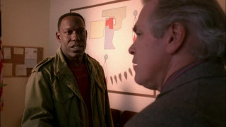 Кадр з фільму На краю Америки