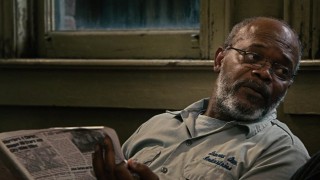 Кадр з фільму Сансет Лімітед