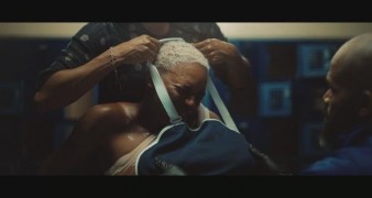 Кадр з фільму Хвилі