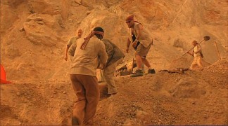 Кадр з фільму Тварюка