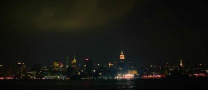 Кадр з фільму Боже, благослови Америку