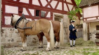 Кадр з фільму Три пера