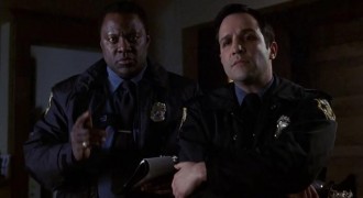 Кадр з фільму Не для дівчат