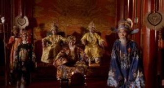 Кадр з фільму Індокитай