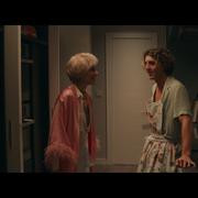 Кадр з фільму Низько