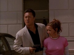 Кадр з фільму Спина до спини