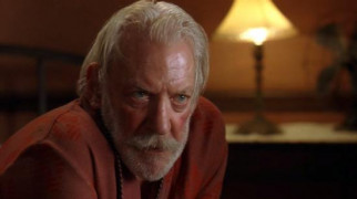 Кадр з фільму Запитай у пилу