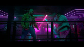 Кадр з фільму Нокаут