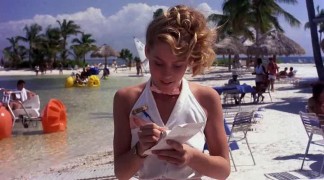 Кадр з фільму Приватний курорт